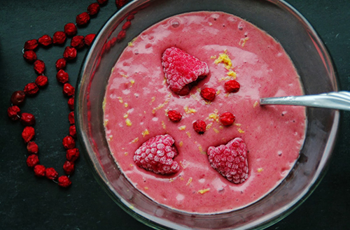 Fluffig och söt smoothie – med rönnbär!